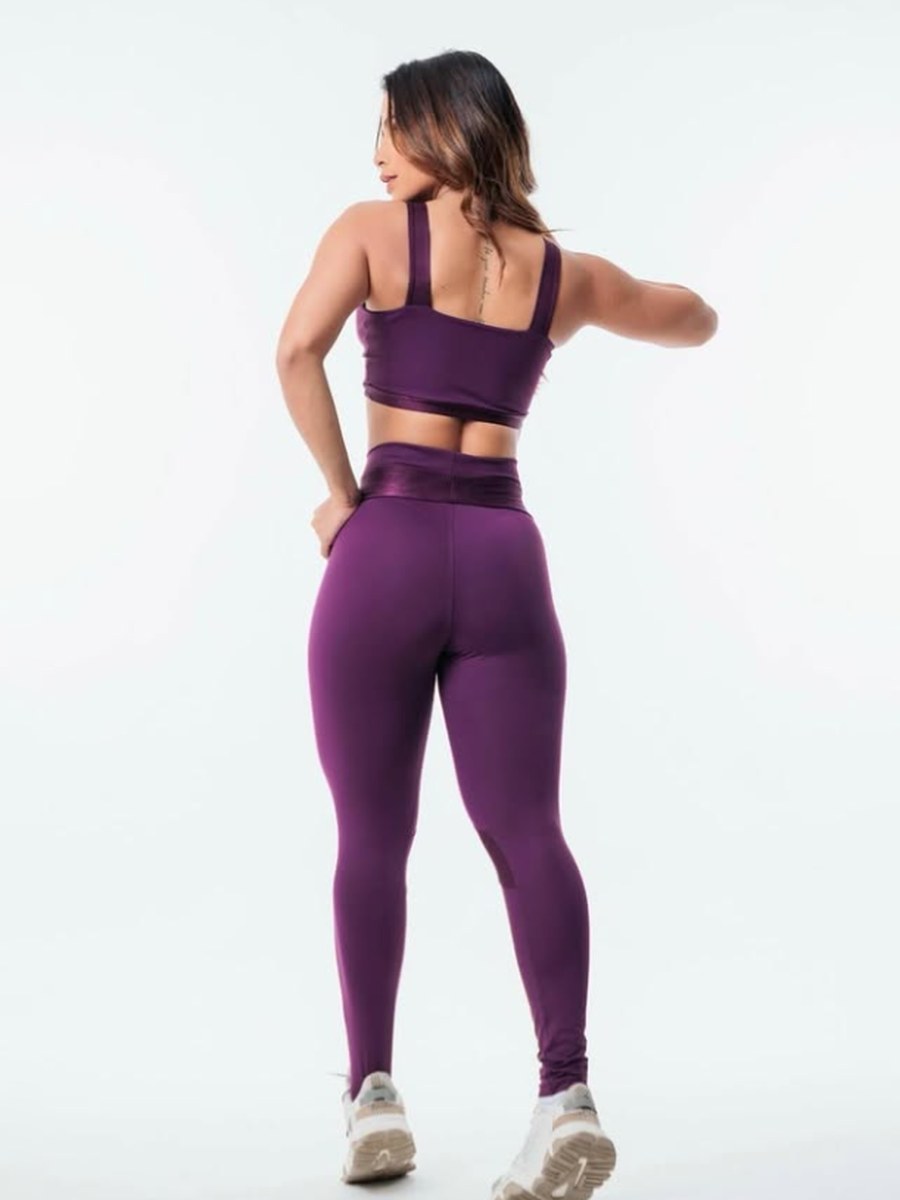 Conjunto Onda ameixa, de costas